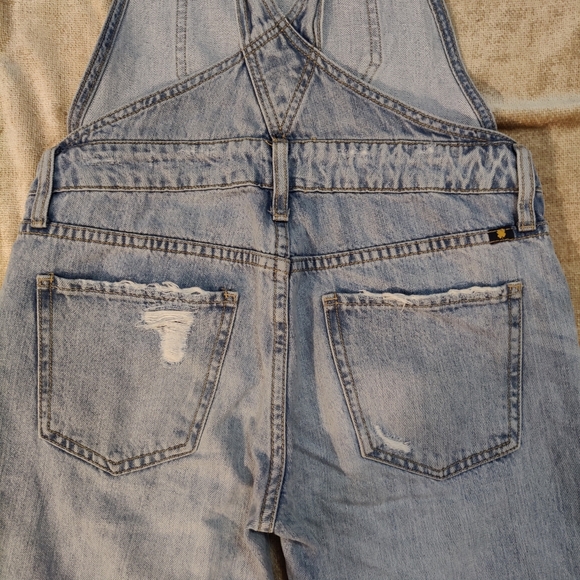 Lucky Brand Light Wash Distressed the Boyfriend Denim Overalls, size XS - Picture 8 of 12